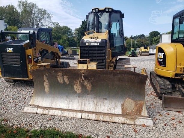 2012 Caterpillar Loader - Bulldozer for sale — view 2
