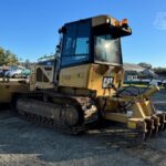 2011 Caterpillar Loader - Bulldozer for sale — view 2