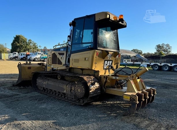 2011 Caterpillar Loader - Bulldozer for sale — view 2