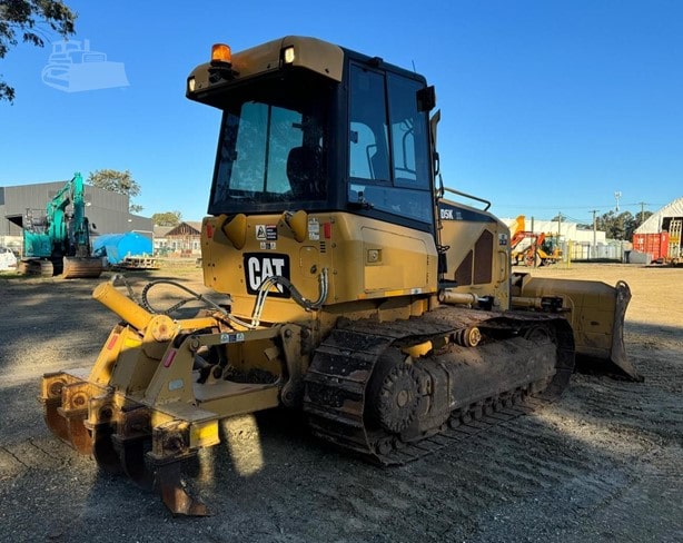 2011 Caterpillar Loader - Bulldozer for sale — view 3