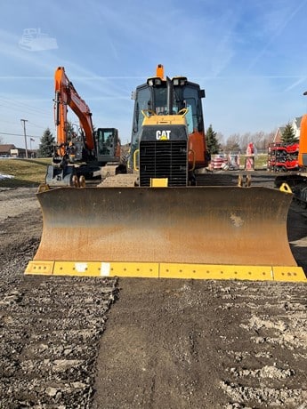 2015 Caterpillar Loader - Bulldozer for sale — view 2