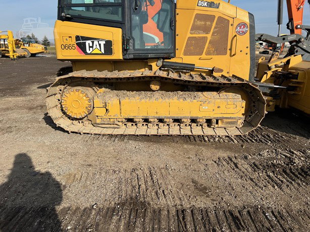 2015 Caterpillar Loader - Bulldozer for sale — view 4