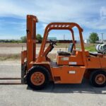 1982 Caterpillar V80D Gas Forklift for sale — view 2