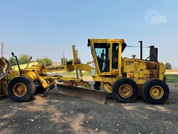 1990 Champion 720A VHP Road - Motor Grader for sale — view 2