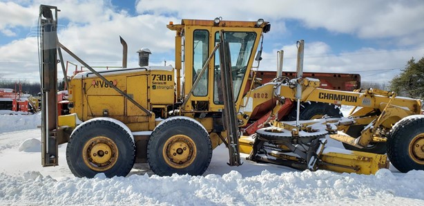 2005 Champion 730R35TT Road - Motor Grader for sale — view 2