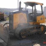 2016 Deere 650M WT Loader - Bulldozer for sale — view 2