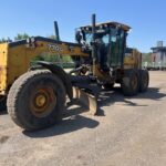 2010 Deere 770GP Road - Motor Grader for sale — view 2