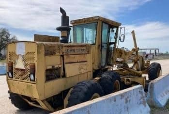 1988 Deere 772CH Road - Motor Grader for sale — view 3