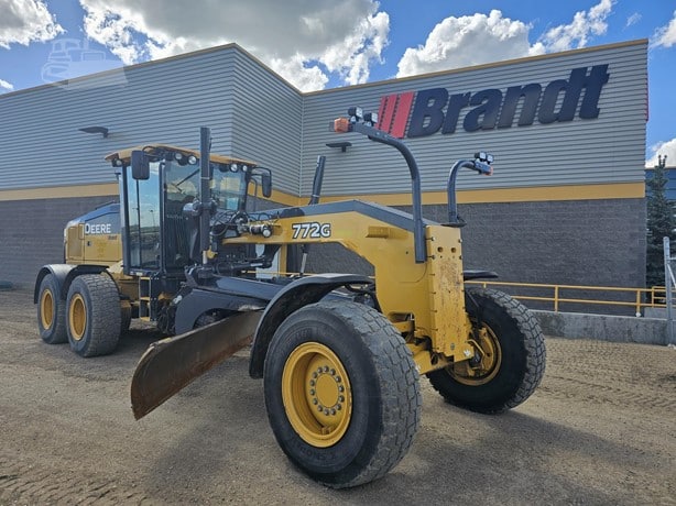 2019 Deere 772GP Road - Motor Grader for sale — view 2