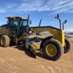 2018 Deere 772GP Road - Motor Grader for sale — view 2