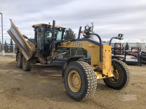 2018 Deere 772GP Road - Motor Grader for sale — view 2