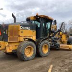 2018 Deere 772GP Road - Motor Grader for sale — view 3
