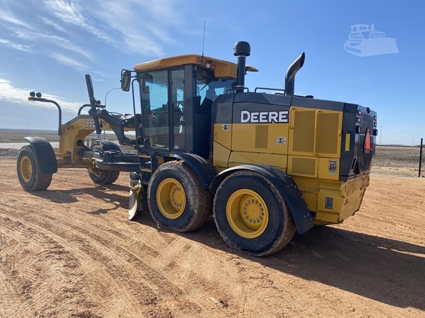 2018 Deere 772GP Road - Motor Grader for sale — view 4