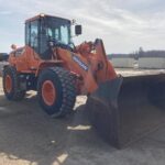 2016 Doosan Loader - Wheeled for sale — view 3