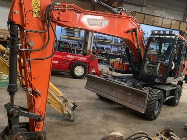 2018 Doosan Excavator - Wheel for sale — view 2