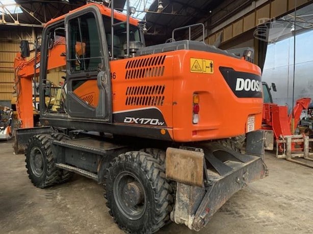 2018 Doosan Excavator - Wheel for sale — view 3