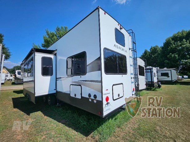2023 Dutchmen Astoria 3803FLP Fifth Wheel Motorhome for sale — view 5