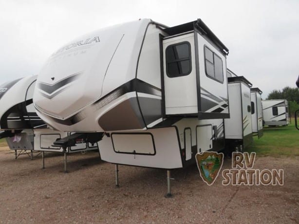 2023 Dutchmen AT120-47 Fifth Wheel Motorhome for sale — view 3
