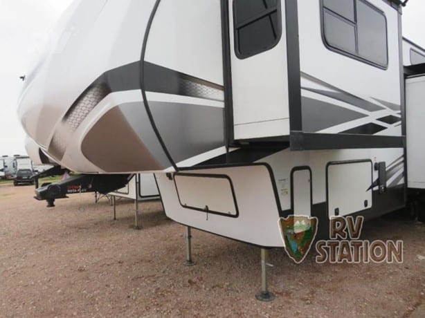 2023 Dutchmen AT120-47 Fifth Wheel Motorhome for sale — view 4
