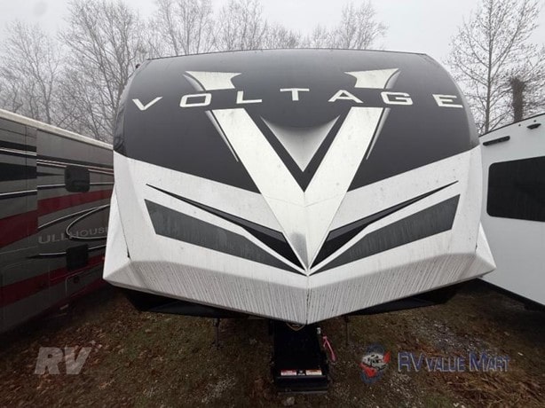 2022 Dutchmen Voltage 4225 Toy Hauler - Fifth Wheel for sale — view 3
