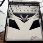 2022 Dutchmen Voltage 4225 Toy Hauler - Fifth Wheel for sale — view 5