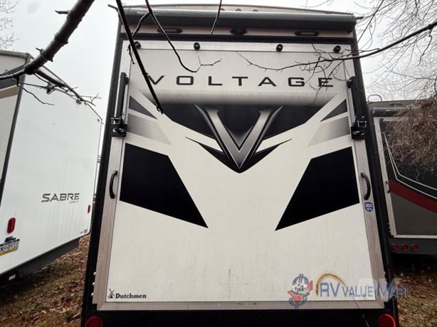 2022 Dutchmen Voltage 4225 Toy Hauler - Fifth Wheel for sale — view 5