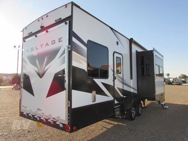 2022 Dutchmen Voltage Triton 3571 Toy Hauler - Fifth Wheel for sale — view 3