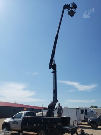 2010 Elliot A440T Aerial Platform Lift Truck for sale — view 5