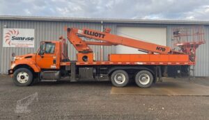 2005 Elliot H70FD Aerial Platform Lift Truck for sale