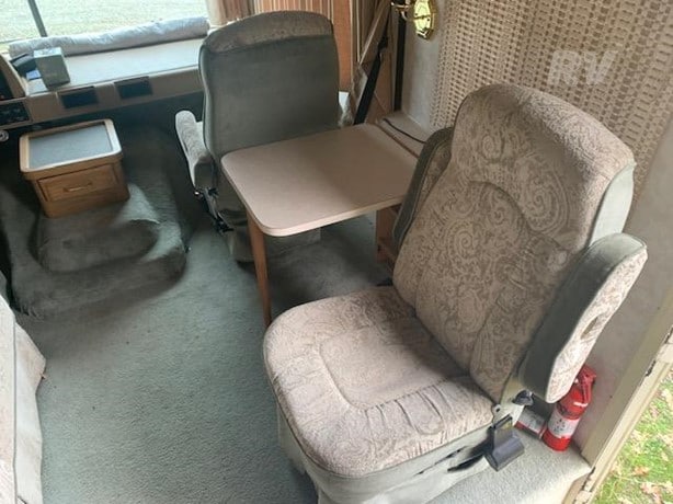 1997 Fleetwood Bounder 32H Class A - Gas Motorhome for sale — view 5