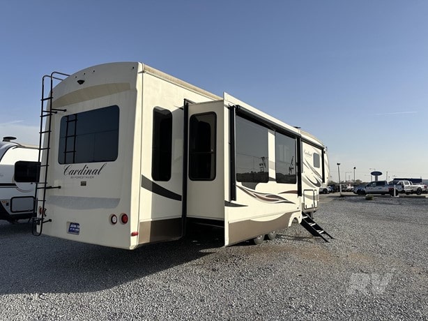 2017 Forest River Fifth Wheel Motorhome for sale — view 3