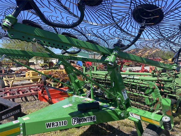2021 Frontier WR3110 Hay - Rake for sale — view 5
