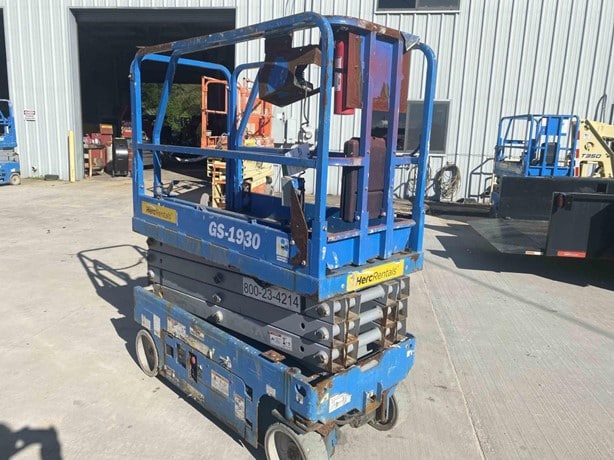 2018 Genie Scissorlift for sale — view 2