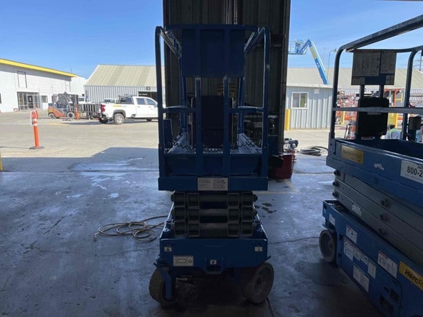 2018 Genie Scissorlift for sale — view 3