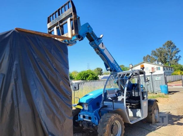 2015 Genie Telehandler for sale — view 2