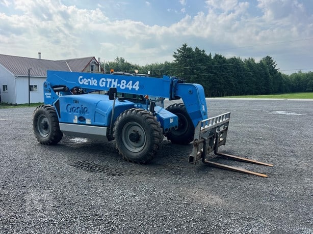 2013 Genie GTH844 Telehandler for sale — view 3
