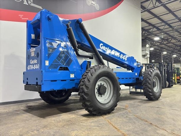 2011 Genie GTH844 Telehandler for sale — view 3