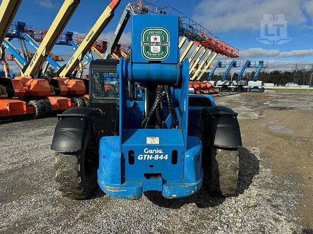 2016 Genie GTH844 Telehandler for sale — view 4
