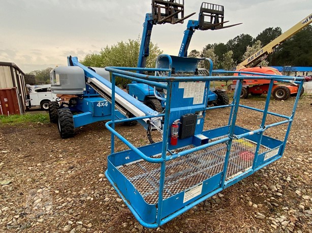 2012 Genie S40 Boom Lift - Telescopic for sale — view 2