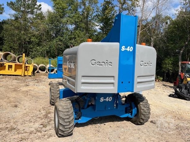 2000 Genie S40 Boom Lift - Telescopic for sale — view 2