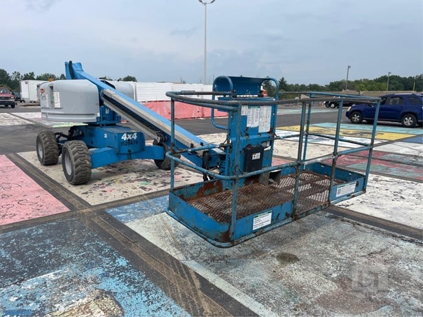 2013 Genie S40 Boom Lift - Telescopic for sale — view 2