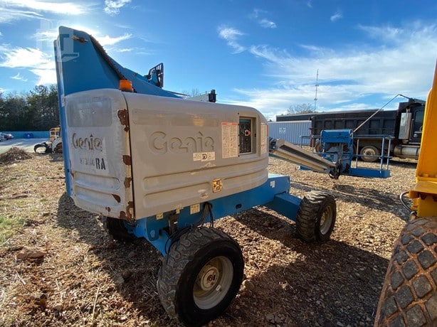 2011 Genie S40 Boom Lift - Telescopic for sale — view 4
