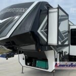 2021 Grand Design Momentum 399th Toy Hauler - Fifth Wheel for sale — view 4
