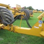 2004 IMC 17C12 Road - Scraper - Pull for sale — view 3