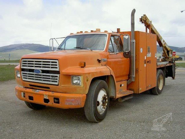 1992 IMT Boom Truck - Mounted for sale — view 2
