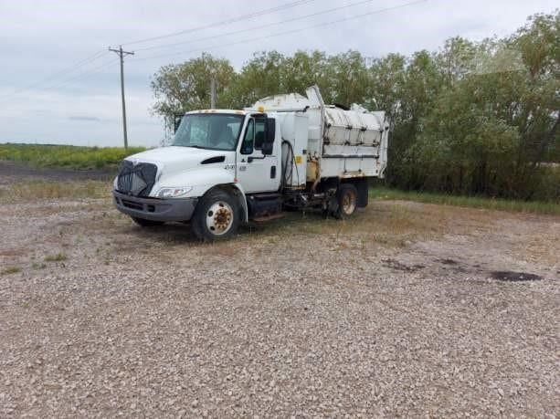 2005 International Dump Truck for sale — view 2
