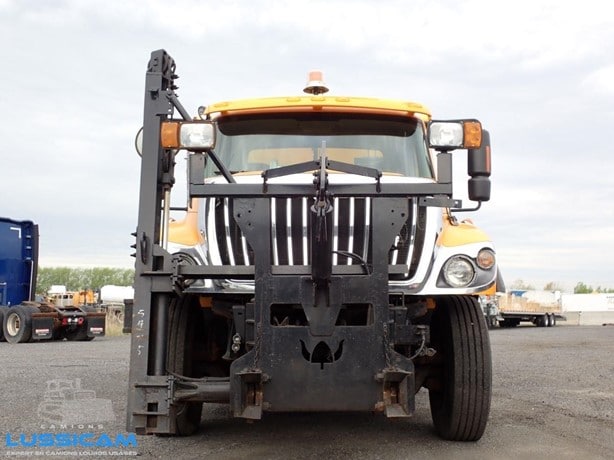 2010 International Workstar 7400 Dump Truck for sale — view 2