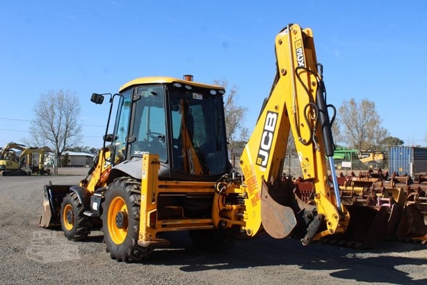 2013 JCB Loader - Backhoe for sale — view 3