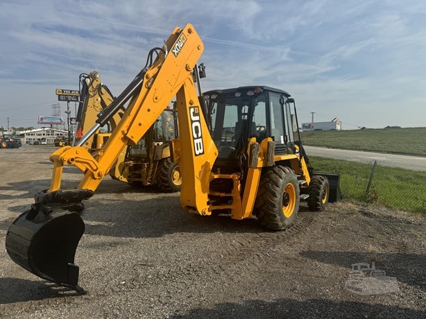 2015 JCB Loader - Backhoe for sale — view 3
