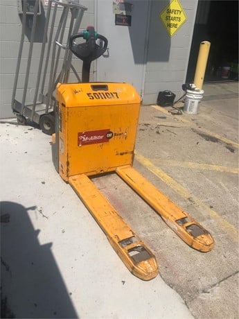 2020 Jungheinrich Pallet Truck for sale — view 2
